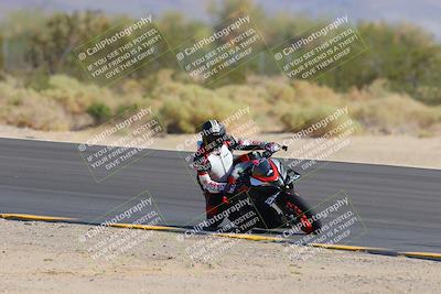 media/Oct-08-2022-SoCal Trackdays (Sat) [[1fc3beec89]]/Turn 10 (945am)/